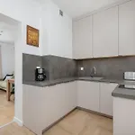 Sloneczny I Przestronny W Sercu Szczecina By Renters 公寓