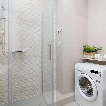 Sloneczny I Przestronny W Sercu Szczecina By Renters