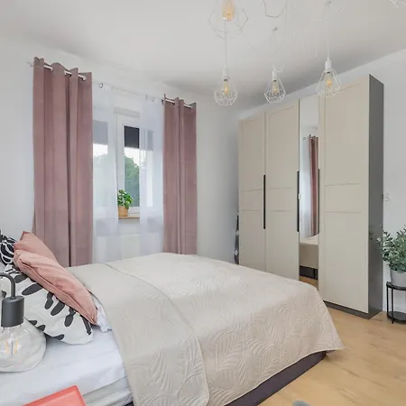Appartement Sloneczny I Przestronny W Sercu Szczecina By Renters